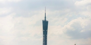 阳光明媚的一天广州城著名的广州塔顶全景4k时间流逝中国