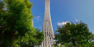 阳光明媚的一天广州城著名的广州塔上观全景4k时间流逝中国