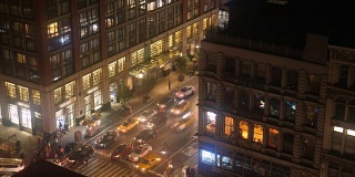 高角度的曼哈顿交通夜景