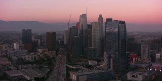 洛杉矶，航拍日落时分的洛杉矶。