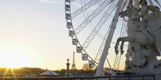 飞马雕像，摩天轮和埃菲尔铁塔，著名的巴黎城市景观