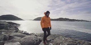 挪威海边的Man mountain徒步旅行