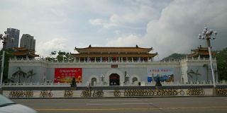 白天时间珠海市区交通街道著名博物馆前方慢镜头全景4k中国
