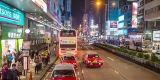 在巴士上旅行，香港街头夜间驾驶