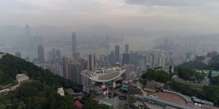 多云日出香港著名山顶塔湾航拍4k中国全景