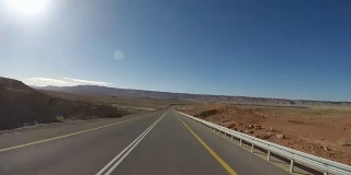 驾车穿越以色列内盖夫沙漠的时间间隔