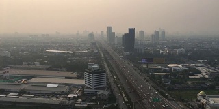 曼谷的空气质量较差