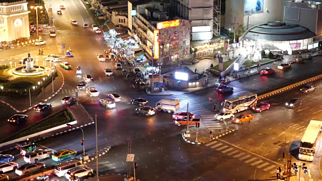 鸟瞰图泰国曼谷夜间交通堵塞