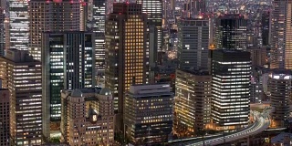 4k时光流逝:大阪鸟瞰图。倾斜了拍摄
