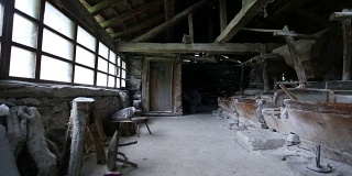 废弃的偏远旧磨坊