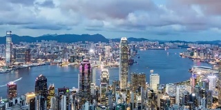 香港天际线和维多利亚湾的日积月累
