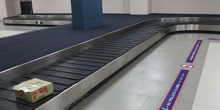 行李传送带移动机场