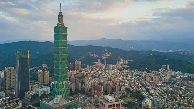 日落天空台北市景著名塔空中全景4k时间推移台湾