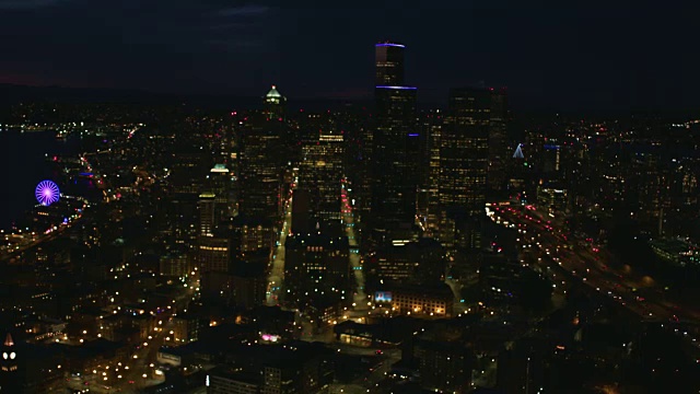 暮光之夜全景西雅图WA概览城市天际线南部市中心