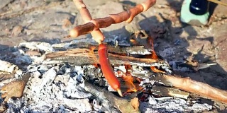 夏季香肠篝火
