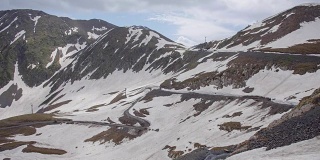 白雪皑皑的冬季高加索山脉史诗般的时光流逝白种人的美丽自然格鲁吉亚文化