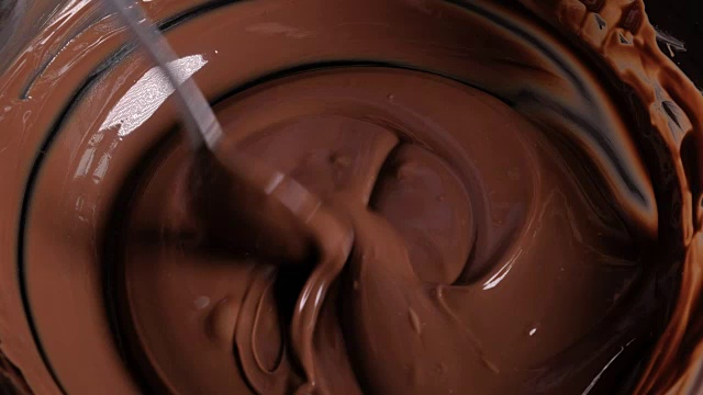 制作巧克力-巧克力生产，巧克力工厂，糖果巧克力生产