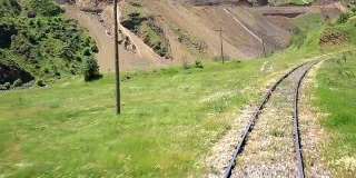 土耳其东部的铁路-正在运行中