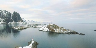 勒内-罗浮敦群岛湾在挪威北部