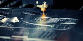 数控金属激光切割，现代工业技术。