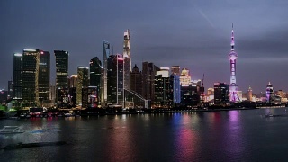 T/L WS HA View of Shanghai Skyline, Day to Night Transition /上海，中国视频素材模板下载