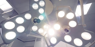 医院病房里的现代医疗灯都亮着。4 k。