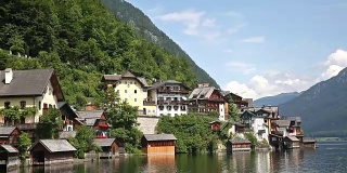 摇摄:哈尔斯塔特村庄城市景观奥地利湖