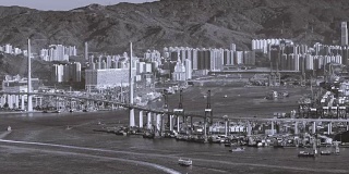 香港运输公司在太平山顶拍摄的黑白照片