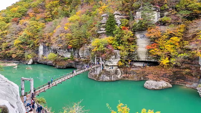 时光倒流:日本福岛的丰和町挤满了游客