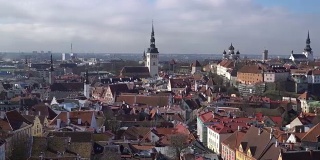 爱沙尼亚塔林的天际线。爱沙尼亚鸟瞰图。爱沙尼亚塔林老城。
