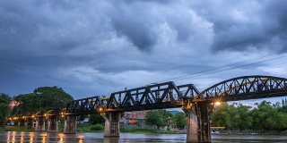 桂河大桥，死亡铁路桥是第二次世界大战的历史，死亡铁路桥由日本士兵在黄昏时建造，泰国北碧府