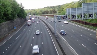 英国赫特福德郡，Chorleywood, 18枢纽M25高速公路视频素材模板下载