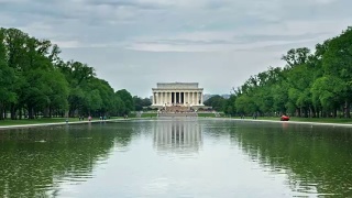华盛顿特区的林肯纪念堂和倒影池视频素材模板下载