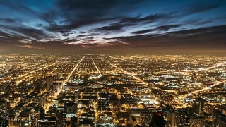 T/L PAN航空全景图芝加哥，从黄昏到夜晚视频素材模板下载