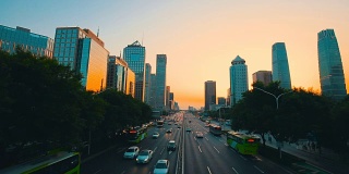 日落时分北京CBD的交通状况