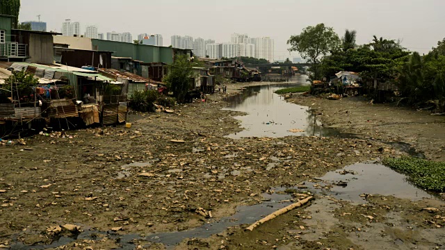 Hoshimin河时光流逝西贡市