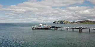 鸟瞰图Llandudno码头在威尔士-英国
