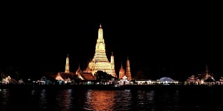 夜景Wat Arun Temple在泰国曼谷