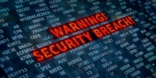 安全漏洞，屏幕上出现红色警告文字，系统遭到攻击，黑客攻击
