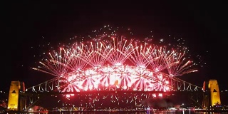 悉尼海港大桥上的新年焰火02