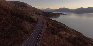 新西兰南岛坎特伯雷高地的库克山和普卡基湖空中公路旅行