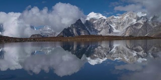 tsoshutrima——珠穆朗玛峰的天空之镜