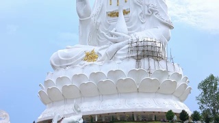 泰国清莱怀Pla宫观世音菩萨或观世音像。视频素材模板下载