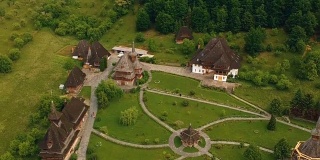 从空中俯瞰巴尔萨纳修道院，马拉穆雷斯-罗马尼亚