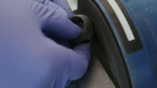 碳纤维圆材的成型和打磨视频素材模板下载