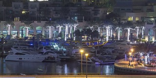 水渠在迪拜码头的天际线在晚上的时间推移