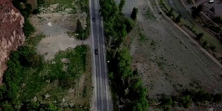 无人机拍摄的科罗拉多州西部一条山路