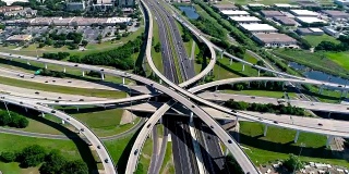 无人机角度平移到大型立交基础设施运输立交桥高速公路周转