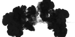 在哑光的白色背景上，油墨溶于水。计算机仿真的三维渲染。黑色墨水能注入水中。两个流1