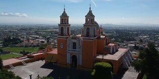 墨西哥乔鲁拉普埃布拉大教堂Popocatapetl航拍